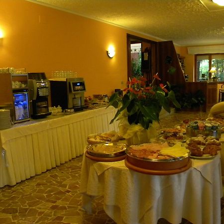Hotel La Rosa Del Tirreno Livorno Eksteriør billede